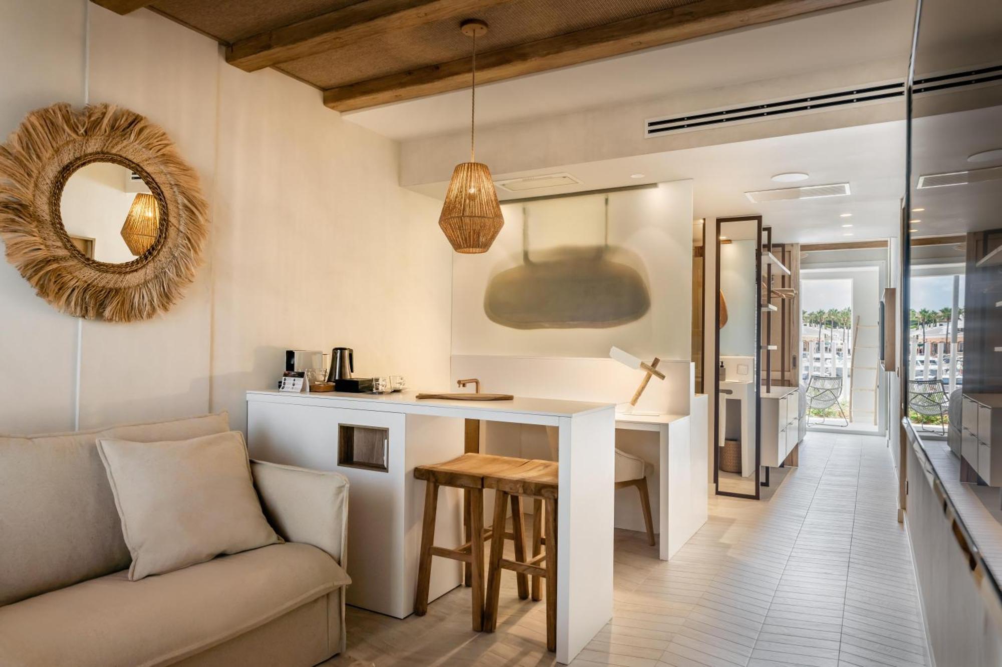 Lago Resort Menorca - Suites Del Lago Adults Only Кала-ен-Бош Екстер'єр фото